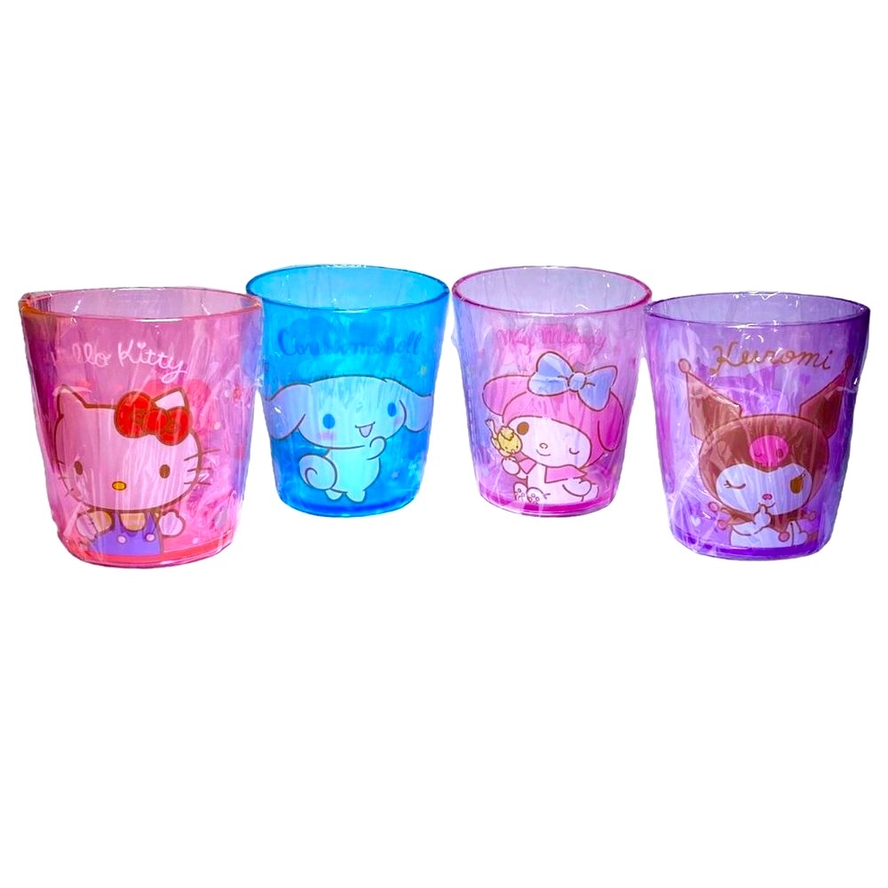 Hello Kitty Sanrio Characters Acrylic Cups-Set of 4-Brand New (still in plastic)